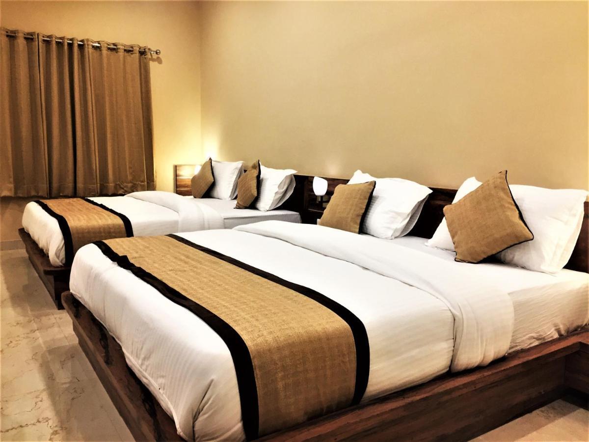 Hotel Bharat Kota  Exteriör bild